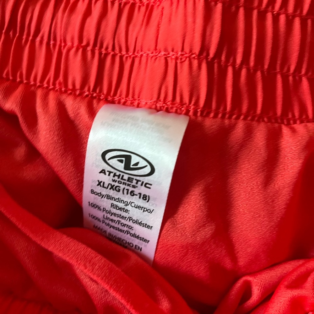 Ladies active shorts - Picture 2 of 6